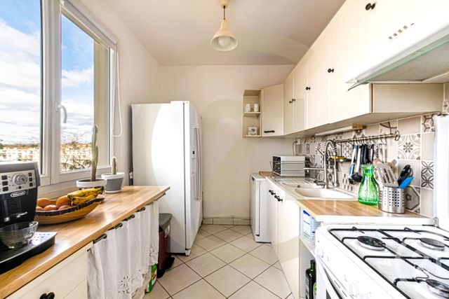 Appartement F4 à vendre - 4 pièces - 77.81 m2 - CORBAS - 69 - RHONE-ALPES - Century 21 Hestia Ldi