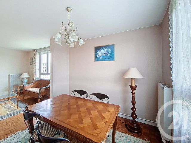 Appartement F5 à vendre - 5 pièces - 82.0 m2 - CORBAS - 69 - RHONE-ALPES - Century 21 Hestia Ldi