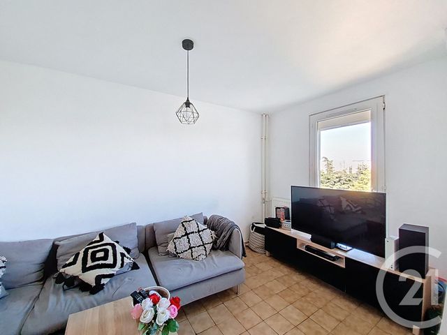 Appartement F4 à vendre - 4 pièces - 79.43 m2 - ST FONS - 69 - RHONE-ALPES - Century 21 Hestia Ldi