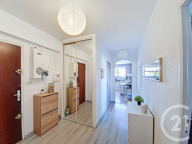 Appartement F4 à vendre - 4 pièces - 79.43 m2 - ST FONS - 69 - RHONE-ALPES - Century 21 Hestia Ldi