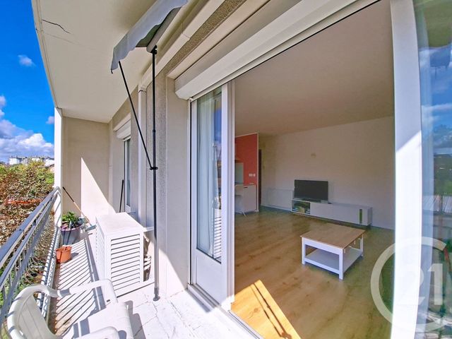 Afficher la photo en grand Appartement F2 à vendre - 2 pièces - 50.0 m2 - VENISSIEUX - 69 - RHONE-ALPES - Century 21 Hestia Ldi