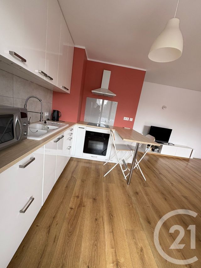 Afficher la photo en grand Appartement F2 à vendre - 2 pièces - 50.0 m2 - VENISSIEUX - 69 - RHONE-ALPES - Century 21 Hestia Ldi