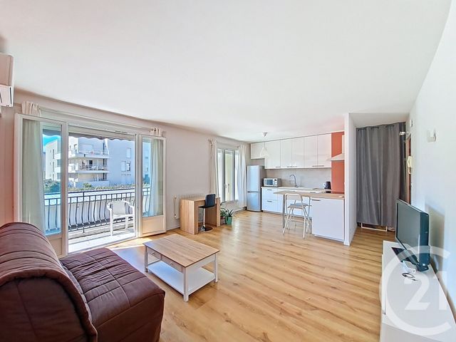 Afficher la photo en grand Appartement F2 à vendre - 2 pièces - 50.0 m2 - VENISSIEUX - 69 - RHONE-ALPES - Century 21 Hestia Ldi