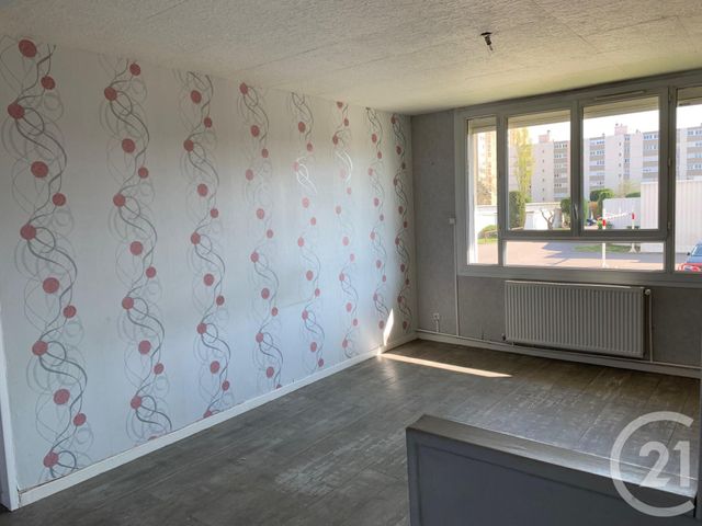 Appartement T4 à louer - 4 pièces - 65.4 m2 - CORBAS - 69 - RHONE-ALPES - Century 21 Hestia Ldi