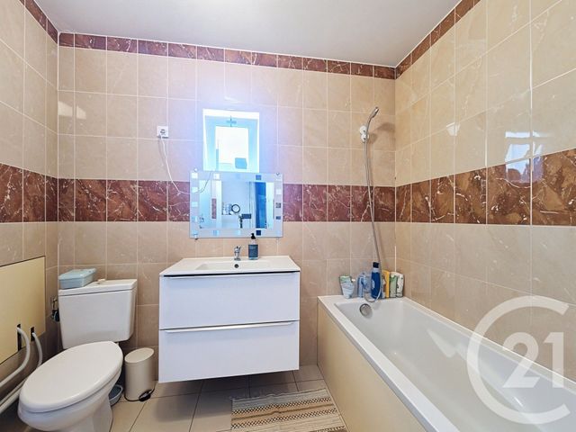 maison à vendre - 8 pièces - 190.0 m2 - FEYZIN - 69 - RHONE-ALPES - Century 21 Hestia Ldi