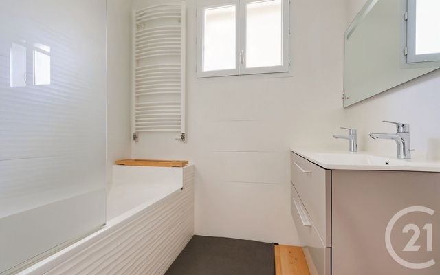 maison à vendre - 7 pièces - 204.0 m2 - CORBAS - 69 - RHONE-ALPES - Century 21 Hestia Ldi