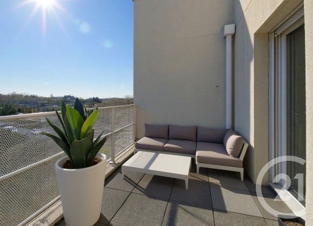 Appartement T2 à vendre - 2 pièces - 41.0 m2 - VENISSIEUX - 69 - RHONE-ALPES - Century 21 Hestia Ldi