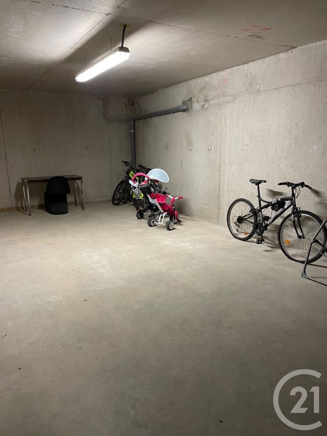 Afficher la photo en grand Appartement T3 à vendre - 3 pièces - 65.82 m2 - FEYZIN - 69 - RHONE-ALPES - Century 21 Hestia Ldi