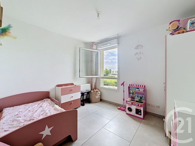 Appartement F4 à vendre - 4 pièces - 74.0 m2 - ST FONS - 69 - RHONE-ALPES - Century 21 Hestia Ldi