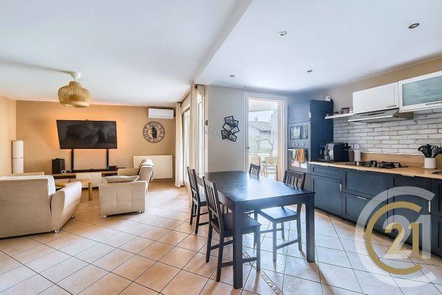 Appartement F4 à vendre - 4 pièces - 86.36 m2 - VENISSIEUX - 69 - RHONE-ALPES - Century 21 Hestia Ldi