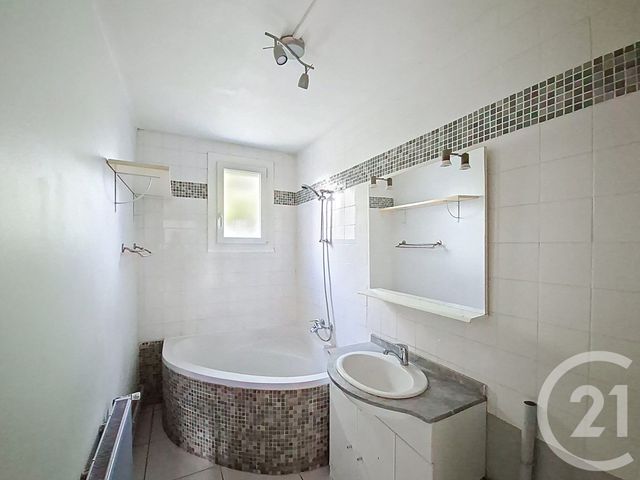 Appartement F3 à vendre - 3 pièces - 67.0 m2 - FEYZIN - 69 - RHONE-ALPES - Century 21 Hestia Ldi