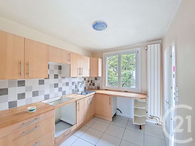 Appartement F3 à vendre - 3 pièces - 67.0 m2 - FEYZIN - 69 - RHONE-ALPES - Century 21 Hestia Ldi