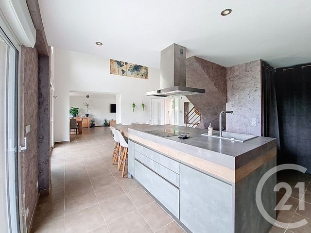 maison à vendre - 4 pièces - 134.0 m2 - ST PIERRE DE CHANDIEU - 69 - RHONE-ALPES - Century 21 Hestia Ldi