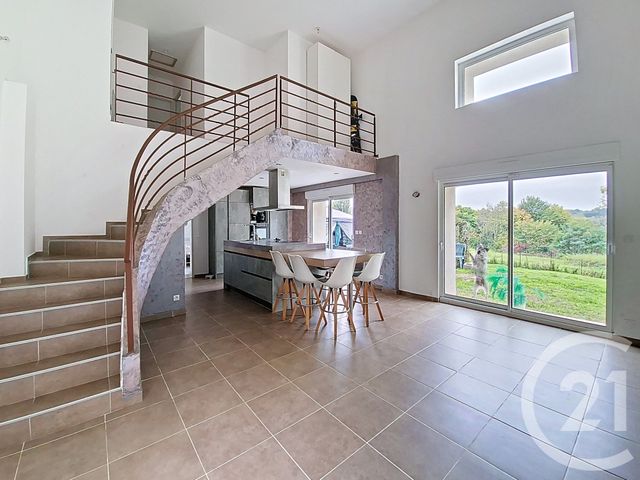 maison à vendre - 4 pièces - 134.0 m2 - ST PIERRE DE CHANDIEU - 69 - RHONE-ALPES - Century 21 Hestia Ldi