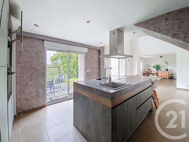 maison à vendre - 4 pièces - 134.0 m2 - ST PIERRE DE CHANDIEU - 69 - RHONE-ALPES - Century 21 Hestia Ldi