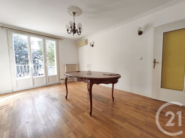 Appartement F4 à vendre - 4 pièces - 69.0 m2 - ST FONS - 69 - RHONE-ALPES - Century 21 Hestia Ldi