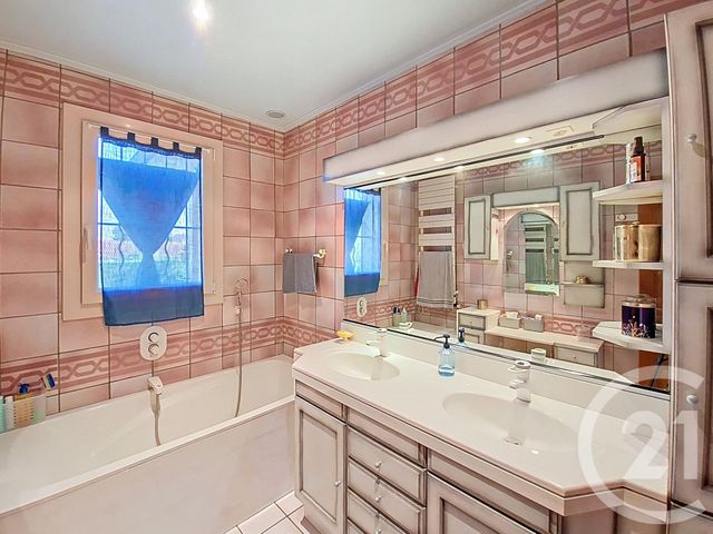 maison à vendre - 6 pièces - 222.0 m2 - FEYZIN - 69 - RHONE-ALPES - Century 21 Hestia Ldi