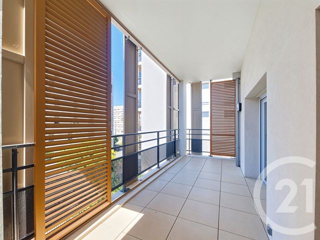 Appartement T4 à vendre - 4 pièces - 80.0 m2 - VENISSIEUX - 69 - RHONE-ALPES - Century 21 Hestia Ldi