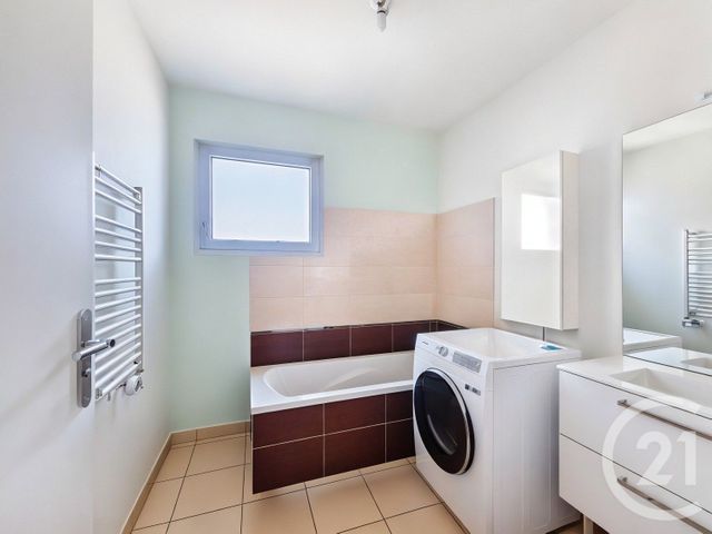 Appartement T4 à vendre - 4 pièces - 80.0 m2 - VENISSIEUX - 69 - RHONE-ALPES - Century 21 Hestia Ldi