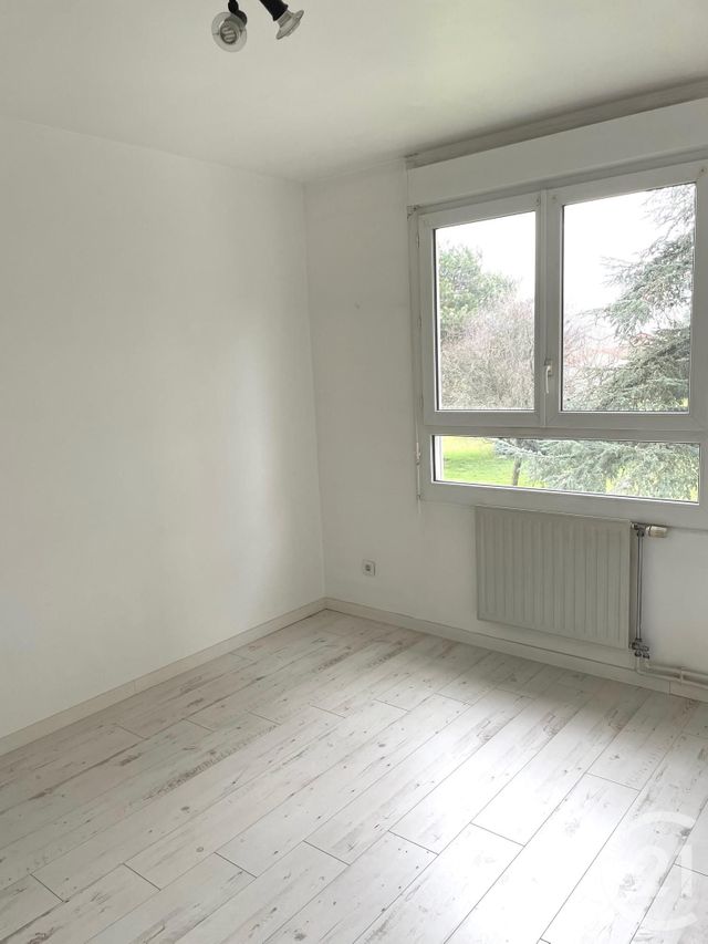 Appartement F5 à louer - 5 pièces - 83.33 m2 - CORBAS - 69 - RHONE-ALPES - Century 21 Hestia Ldi