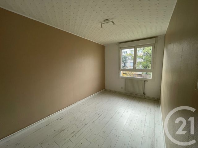 Appartement F5 à louer - 5 pièces - 83.33 m2 - CORBAS - 69 - RHONE-ALPES - Century 21 Hestia Ldi