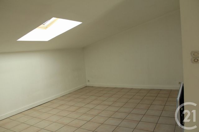 maison à louer - 5 pièces - 115.41 m2 - CHAPONNAY - 69 - RHONE-ALPES - Century 21 Hestia Ldi