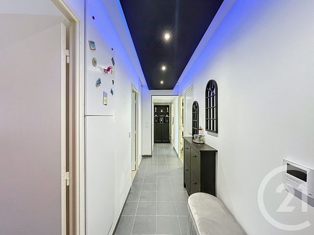 Appartement F4 à vendre - 5 pièces - 83.14 m2 - ST PRIEST - 69 - RHONE-ALPES - Century 21 Hestia Ldi