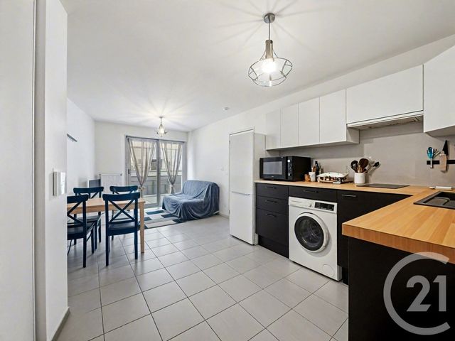 Appartement T2 à vendre - 2 pièces - 40.0 m2 - VENISSIEUX - 69 - RHONE-ALPES - Century 21 Hestia Ldi