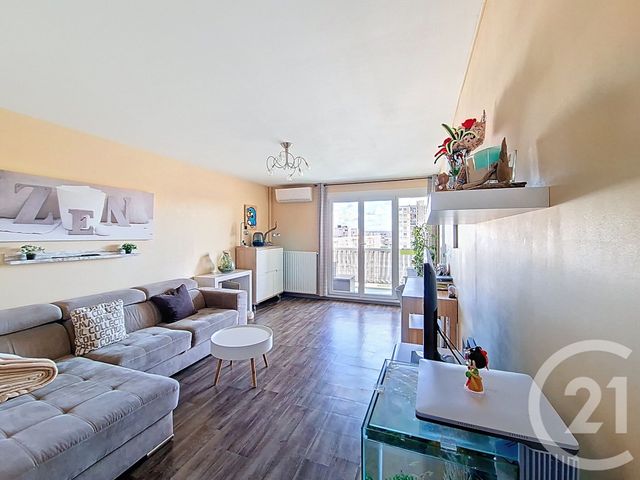 Appartement F4 à vendre - 4 pièces - 79.0 m2 - CORBAS - 69 - RHONE-ALPES - Century 21 Hestia Ldi