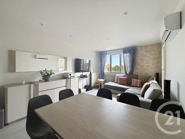 Afficher la photo en grand Appartement F4 à vendre - 4 pièces - 76.0 m2 - ST PRIEST - 69 - RHONE-ALPES - Century 21 Hestia Ldi