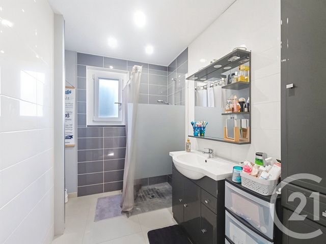 Afficher la photo en grand maison à vendre - 6 pièces - 120.0 m2 - CORBAS - 69 - RHONE-ALPES - Century 21 Hestia Ldi