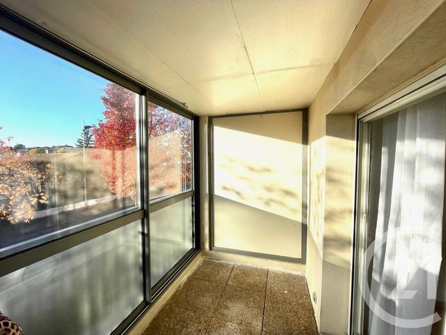 Appartement T4 à louer - 4 pièces - 80.83 m2 - CORBAS - 69 - RHONE-ALPES - Century 21 Hestia Ldi