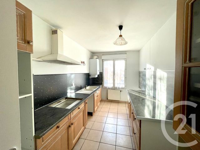 Appartement T4 à louer - 4 pièces - 80.83 m2 - CORBAS - 69 - RHONE-ALPES - Century 21 Hestia Ldi