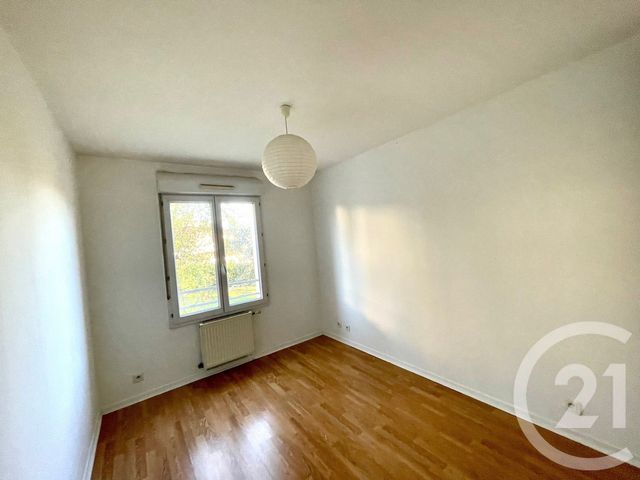 Appartement T4 à louer - 4 pièces - 80.83 m2 - CORBAS - 69 - RHONE-ALPES - Century 21 Hestia Ldi