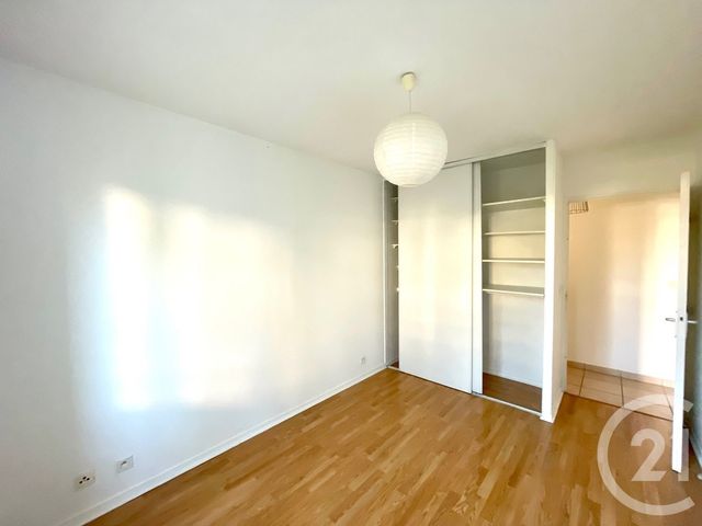 Appartement T4 à louer - 4 pièces - 80.83 m2 - CORBAS - 69 - RHONE-ALPES - Century 21 Hestia Ldi