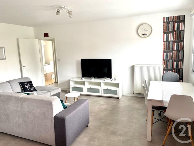 Appartement T3 à louer - 3 pièces - 60.02 m2 - VENISSIEUX - 69 - RHONE-ALPES - Century 21 Hestia Ldi