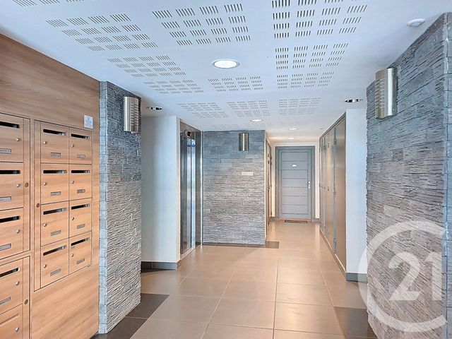 Appartement F2 à vendre - 2 pièces - 41.0 m2 - FEYZIN - 69 - RHONE-ALPES - Century 21 Hestia Ldi