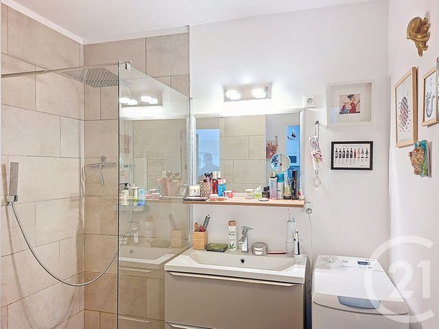 Appartement F2 à vendre - 2 pièces - 41.0 m2 - FEYZIN - 69 - RHONE-ALPES - Century 21 Hestia Ldi