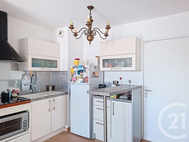 Appartement F2 à vendre - 2 pièces - 41.0 m2 - FEYZIN - 69 - RHONE-ALPES - Century 21 Hestia Ldi