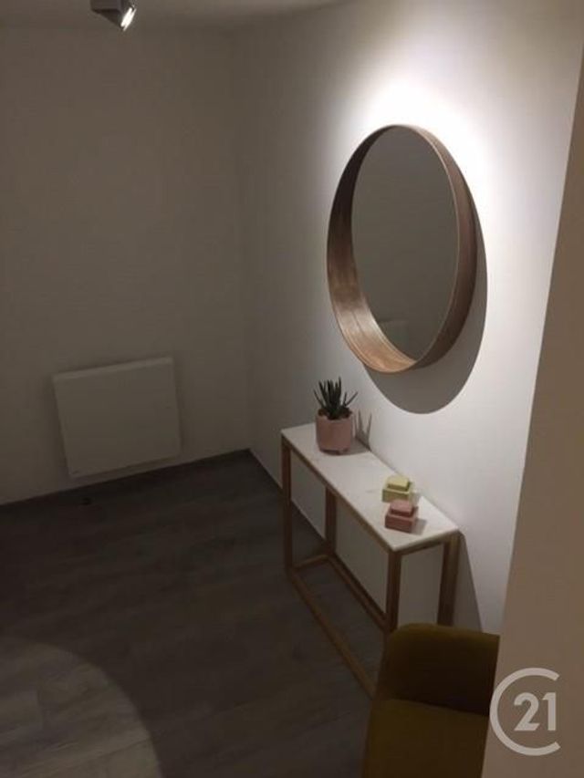 Appartement T2 à louer - 2 pièces - 60.0 m2 - HEYRIEUX - 38 - RHONE-ALPES - Century 21 Hestia Ldi