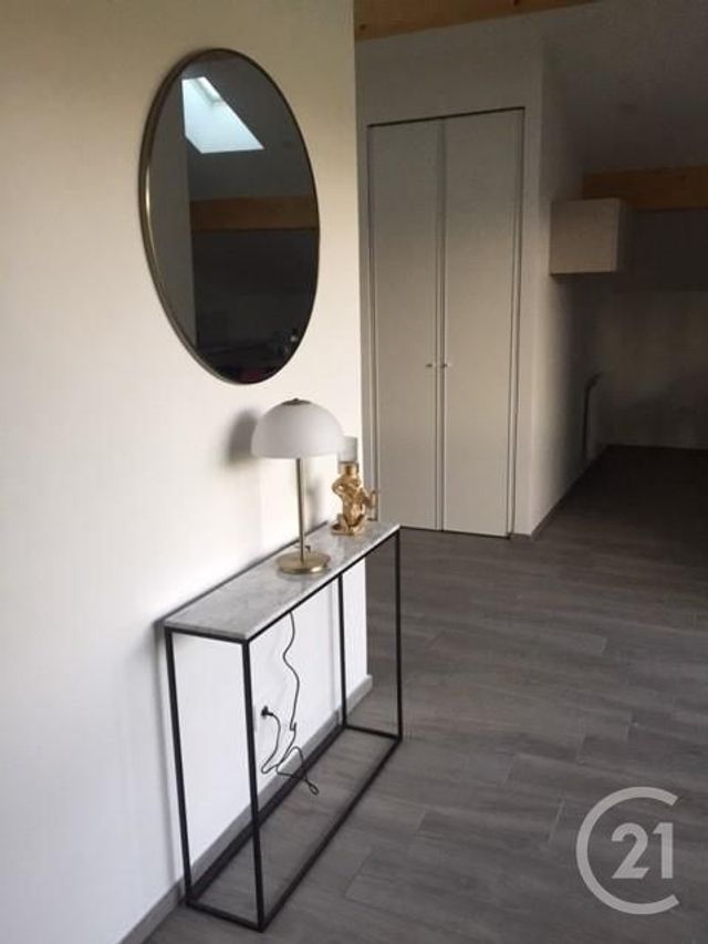 Appartement T2 à louer - 2 pièces - 60.0 m2 - HEYRIEUX - 38 - RHONE-ALPES - Century 21 Hestia Ldi