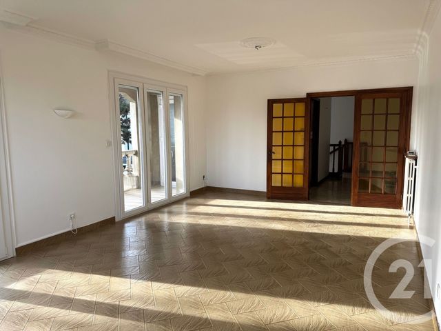 Appartement T3 à louer - 4 pièces - 110.36 m2 - VENISSIEUX - 69 - RHONE-ALPES - Century 21 Hestia Ldi