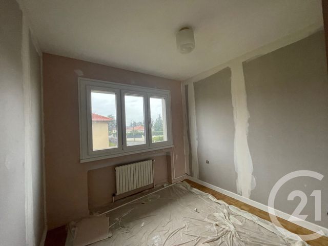 Appartement T3 à louer - 4 pièces - 110.36 m2 - VENISSIEUX - 69 - RHONE-ALPES - Century 21 Hestia Ldi