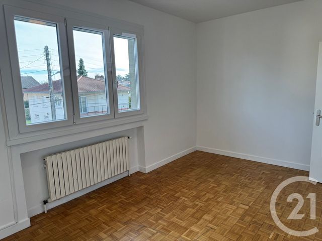 Appartement T3 à louer - 4 pièces - 110.36 m2 - VENISSIEUX - 69 - RHONE-ALPES - Century 21 Hestia Ldi