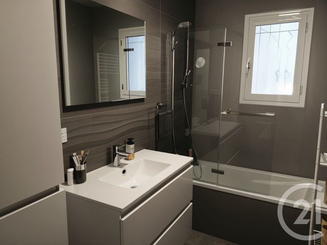 maison à vendre - 6 pièces - 146.0 m2 - CORBAS - 69 - RHONE-ALPES - Century 21 Hestia Ldi