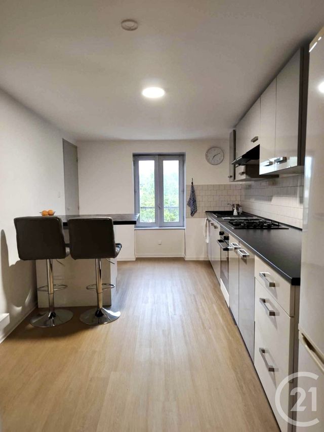 Appartement T3 à louer - 3 pièces - 71.32 m2 - ST SYMPHORIEN D OZON - 69 - RHONE-ALPES - Century 21 Hestia Ldi