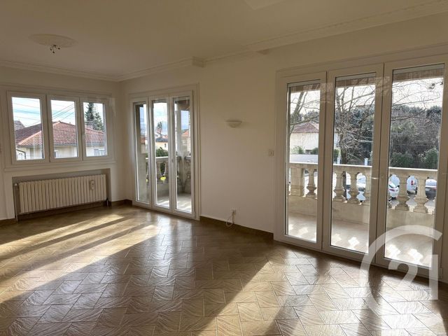 Appartement T3 à louer - 4 pièces - 110.36 m2 - VENISSIEUX - 69 - RHONE-ALPES - Century 21 Hestia Ldi