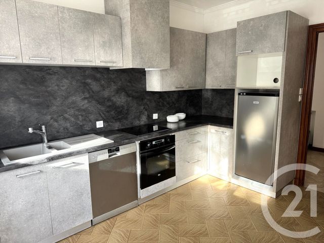 Appartement T3 à louer - 4 pièces - 110.36 m2 - VENISSIEUX - 69 - RHONE-ALPES - Century 21 Hestia Ldi