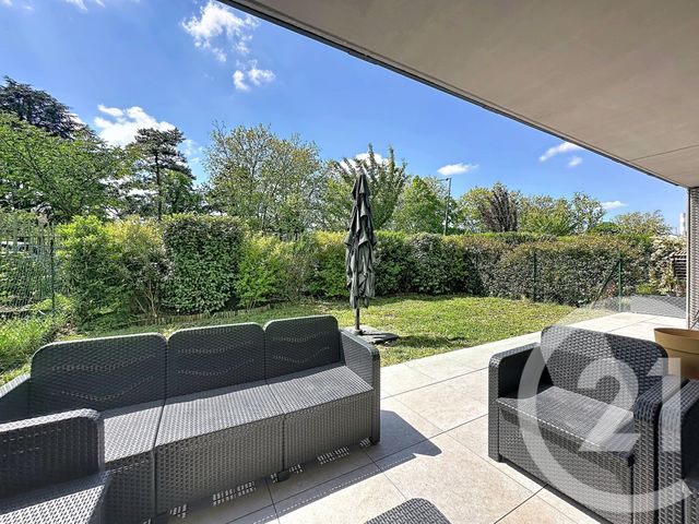 Appartement F3 à vendre - 3 pièces - 60.0 m2 - ST PRIEST - 69 - RHONE-ALPES - Century 21 Hestia Ldi