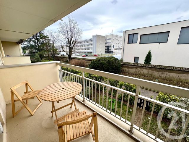 Appartement F3 à louer - 3 pièces - 62.86 m2 - VENISSIEUX - 69 - RHONE-ALPES - Century 21 Hestia Ldi